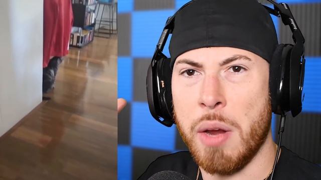 Cats Reacting to Cucumbers Montage смотреть онлайн