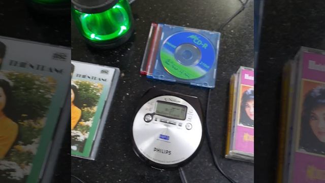 Philips EXP431 mini cd player with 8cm cd смотреть онлайн