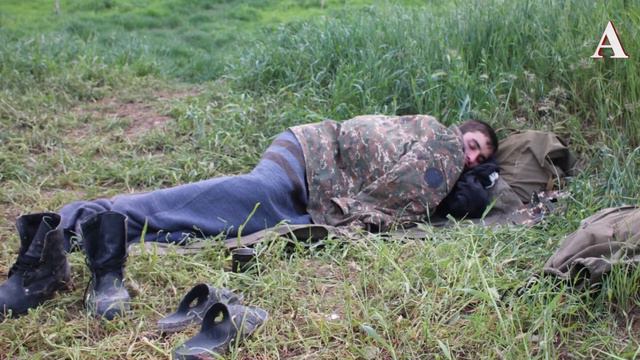 МИНОБОРОНЫ АРМЕНИИ СКРЫВАЕТ ГИБЕЛЬ СОЛДАТ: АРМЯНСКИЕ ПРАВОЗАЩИТНИКИ ОБВИНЯЮТ смотреть онлайн