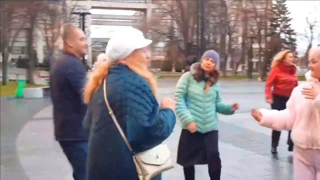 ЗА ТВОЮ КРАСИВУЮ УЛЫБКУ!ХАРЬКОВ НОЯБРЬ 2023 ТАНЦЫ УКРАИНА!#dance #kharkiv смотреть онлайн