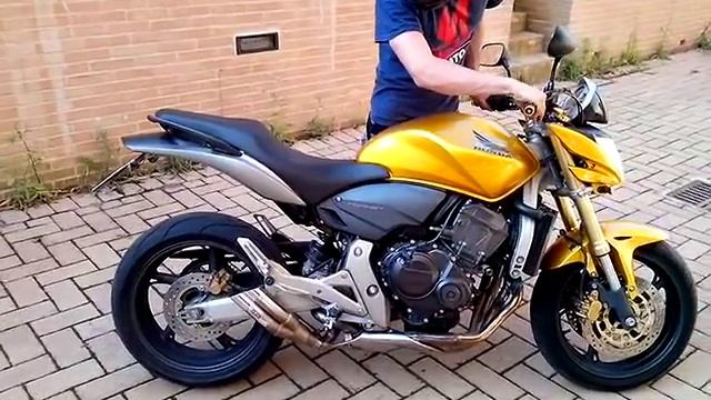 Modifica Scarico Hornet 600 смотреть онлайн