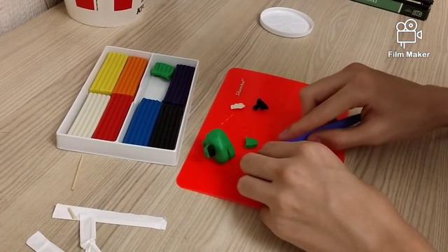 Among Us из пластилина смотреть онлайн