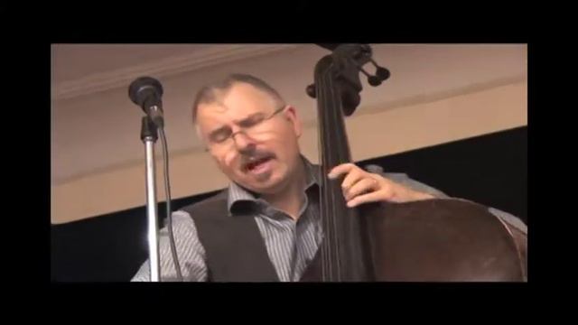 Bassik Vibe play Bernie's Tune смотреть онлайн