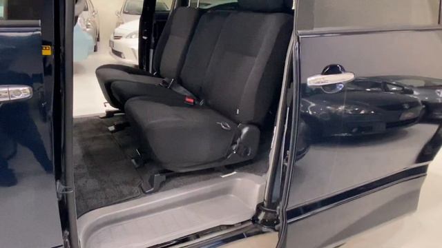 MIG CARS 2006 Toyota Voxy 2.0 8Seater смотреть онлайн