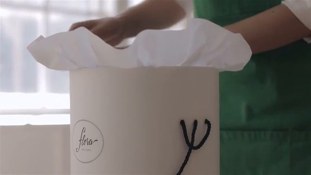 Букеты в шляпных коробках смотреть онлайн