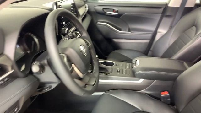 Презентация автомобиля TOYOTA HIGLANDER K-30868-Р +7(495)1540270 смотреть онлайн