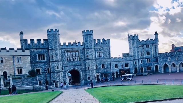 The Windsor Castle, United Kingdom | Who Lives in Windsor Castle | Where is the Windsor Castle? смотреть онлайн