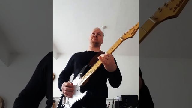 Hendrix rhythm style he used on Killin' Floor смотреть онлайн