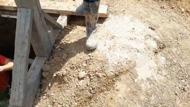 Копка колодцев профессионально.Выгребные сливные ямы, канализация смотреть онлайн
