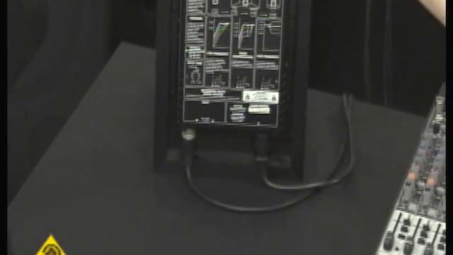Behringer Truth B3030A Monitor speaker смотреть онлайн