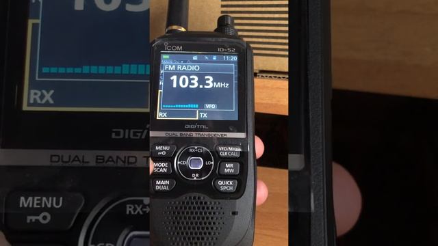 ICOM ID-52 смотреть онлайн