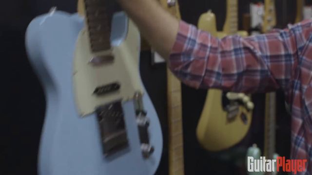 Summer NAMM 2016: Fender Acoustics Deluxe Series смотреть онлайн