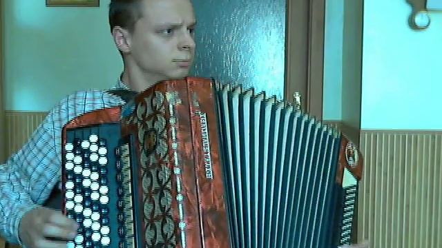Коробейники (Russian folk song on button accordion) смотреть онлайн