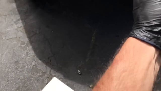 Replacing The Outer Door Handle On A Mazda CX-7 смотреть онлайн