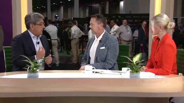 Oracle TV from CloudWorld 2023: Steve Miranda on Oracle Fusion Applications смотреть онлайн