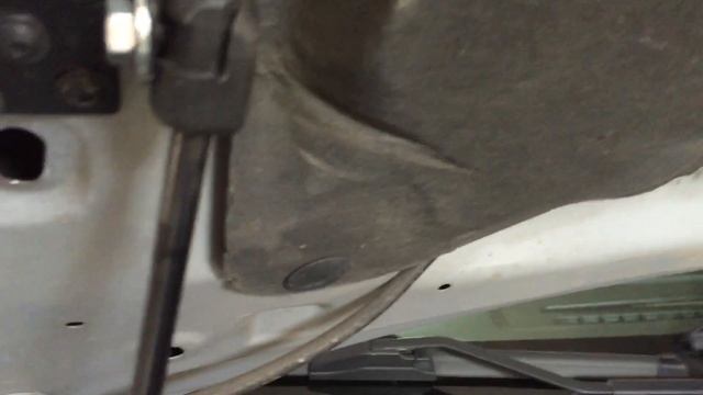 Газовые_упоры_капота_toyota_corolla смотреть онлайн