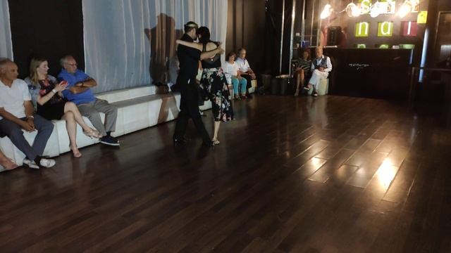 Carla Pocchettino & Luciano de Esbornia Milonga (July 2019) смотреть онлайн