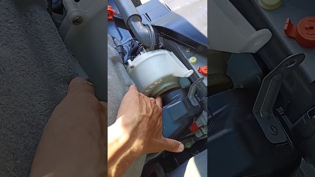 Prius owner caution: The Easy way to cleaning Toyota Prius Hybrid Battery vent and fan!!! смотреть онлайн