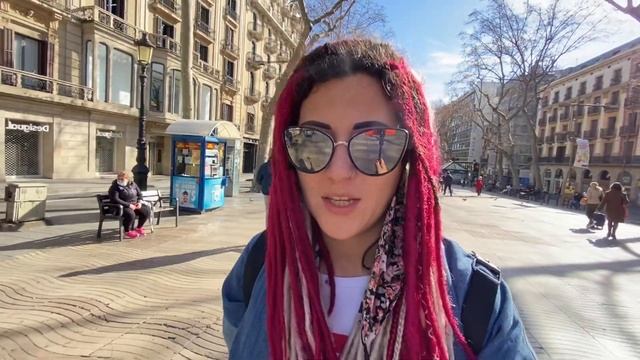 Каково жить в центре Барселоны? Сколько стоит жилье? Как найти комнату? La Rambla, февраль 2021 смотреть онлайн
