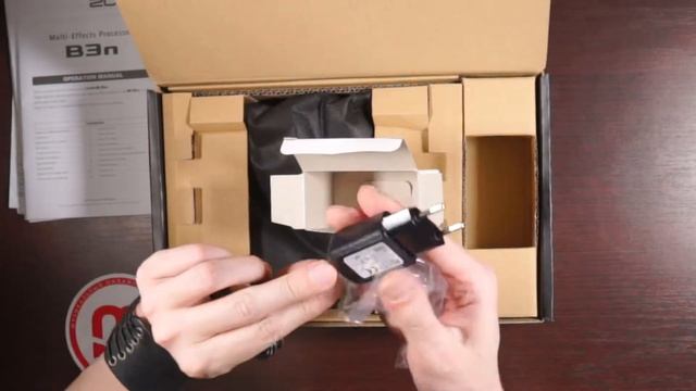 Zoom B3N процессор для бас-гитары :: РАСПАКОВОЧКА :: смотреть онлайн