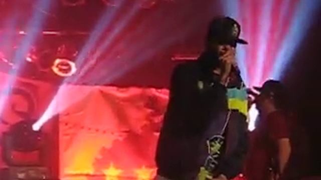 Gym Class Heroes- Travis Freestyle смотреть онлайн