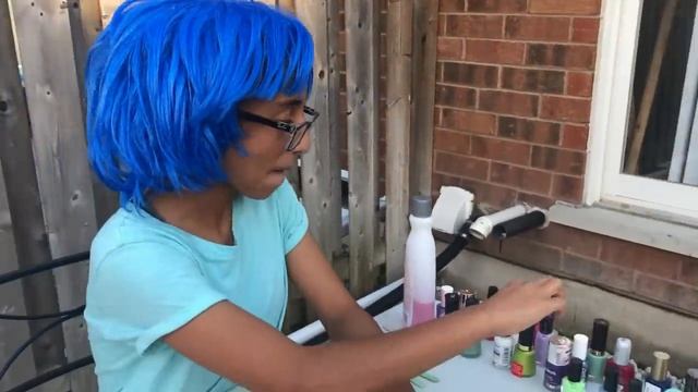 Kids pretend play Color ACRYLIC NAILS Prank!! funny video смотреть онлайн