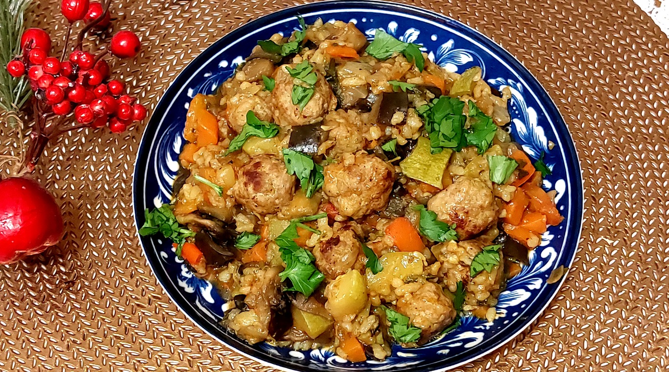 ОВОЩНОЕ РАГУ С ФРИКАДЕЛЬКАМИ И РИСОМ??? смотреть онлайн