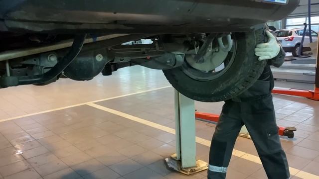 Suzuki Jimny  2020 ПЕРВОЕ ТО выявлен серьезный косяк