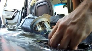 Как снять топливный насос Шевроле Каптива 2.0 турбодизель