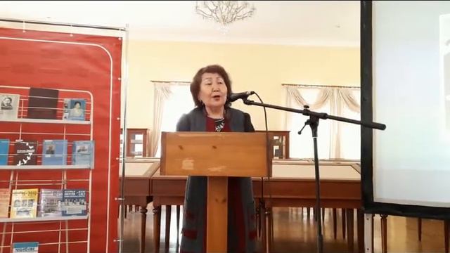 "Төрөөбүт дойдубар тапталым" (Любовь к родине) поет Анастасия Мыреева смотреть онлайн