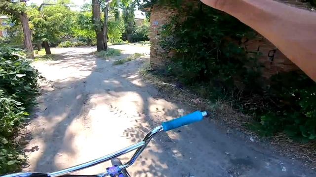 Школяр РУБИТ Бабки ПРОДАВАЯ СВОИМ Же... смотреть онлайн