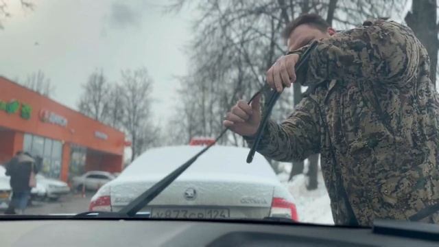 Сравнение и обзор дворников Bosch и Lyc смотреть онлайн