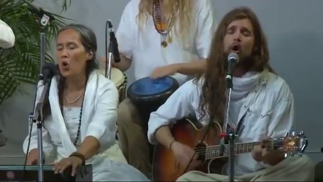 Mooji Music. Krishna Govinda Gopala Hari Om