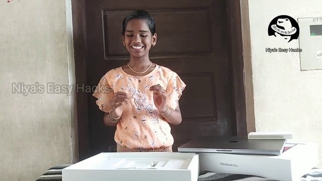 ₹ 2.5 LAKH Apple MacBook Pro 16