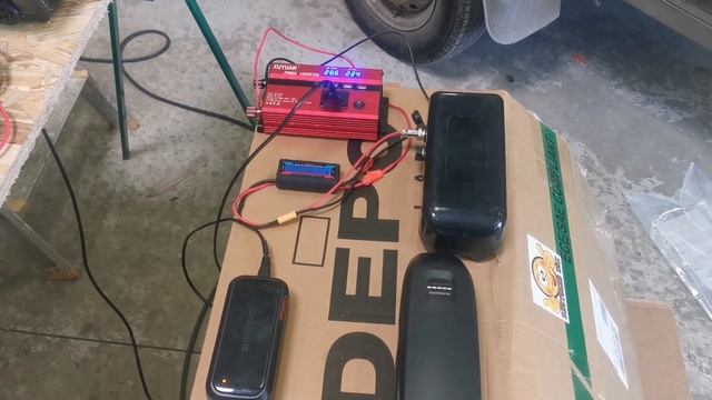 TEST CONVERTISSEUR 24V / 220V SUR BATTERIE LITHIUM ION 24v 7S 3P смотреть онлайн