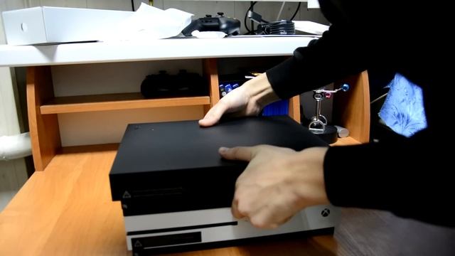 Xbox One X|Распаковка И Честный Обзор смотреть онлайн