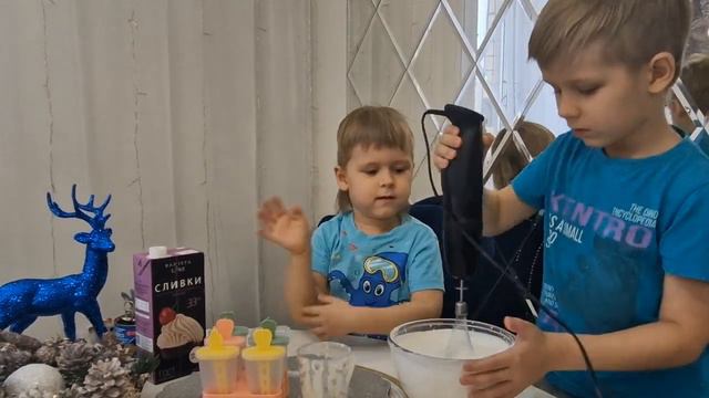 Мороженое -сливочный пломбир за 5 минут. Всего два ингредиента! #shortvideo #shortsvideo #мороженое смотреть онлайн