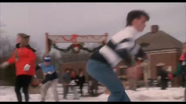 Happy Holidays | 2022-2023 смотреть онлайн