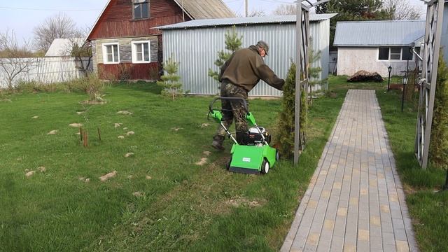 Скарификация газона. Аэратор Viking LB 540.  Газон своими руками