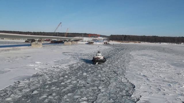 ЯНВАРЬ 23 строительство моста через Волгу Тольятти. Буксир "Персей" смотреть онлайн