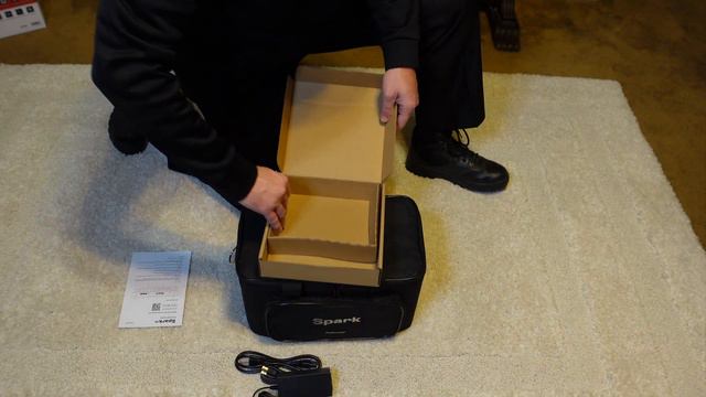 Positive Grid Spark Pearl Amp - Unboxing Video By Guitar Tabs Daily (No Talking) смотреть онлайн