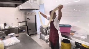 Как Вытягивать Лапшу: Все Процесс РОБОТЫ! домашняя лапша