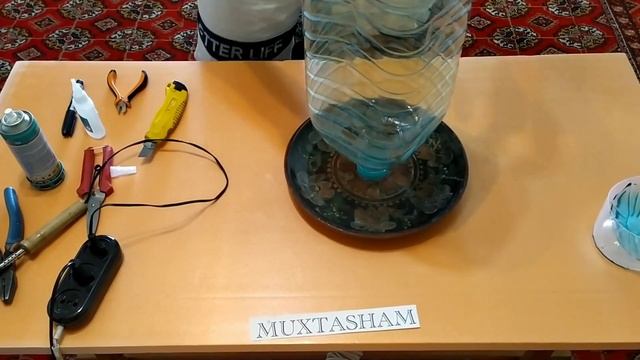 КАК СДЕЛАТЬ КОРМУШКУ для птиц из пластиковой бутылки | JO'JA BOQISH SIRLARI. Kormushka Yasash