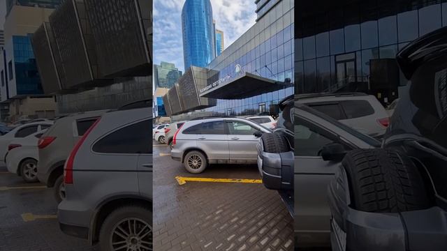 Когда лопнет пузырь на рынке жилья? Хотя число сделок каждый месяц падает, в КМО аншлаг. #выставка смотреть онлайн