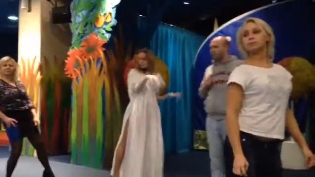 Прикольное Видео Ремонт Отделка под ключ любых помещений. www.spbevroremont.ru смотреть онлайн