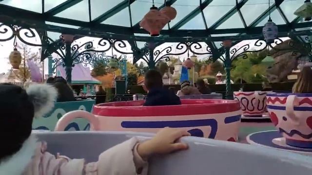 Диснейленд! смотреть онлайн