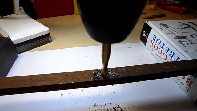 Сверло-метчик из Китая смотреть онлайн