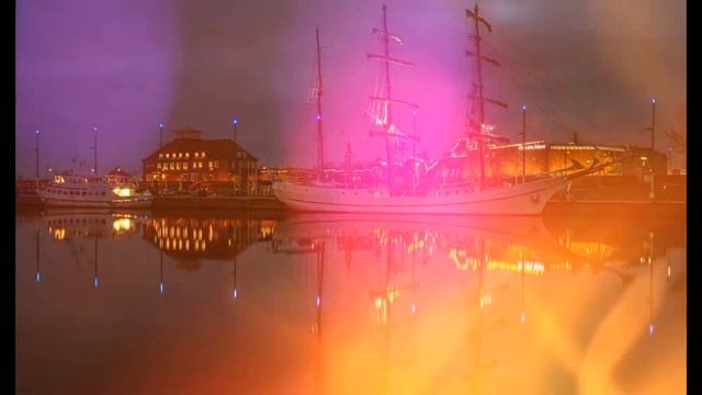 Пусть нежным ночь укроет покрывалом... смотреть онлайн