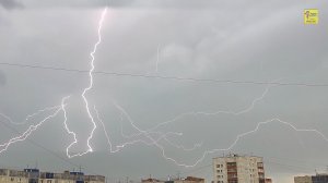 Красивые молнии и громкий гром