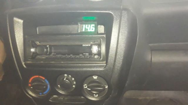 Акумуляторы которые работают на напряжении заряда 14.7 - 14.5 вольт 7 лет и продолжают работать смотреть онлайн